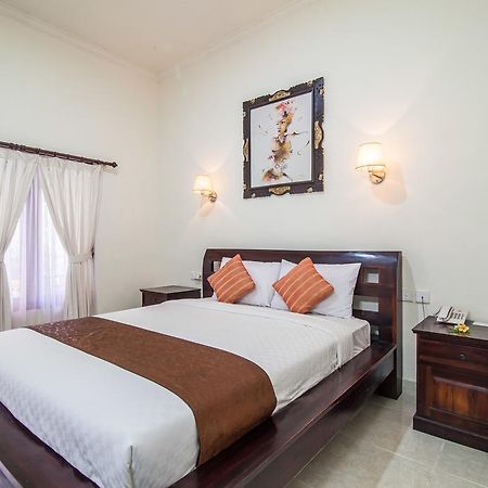 Puri Yuma Hotel Denpasar Exterior foto