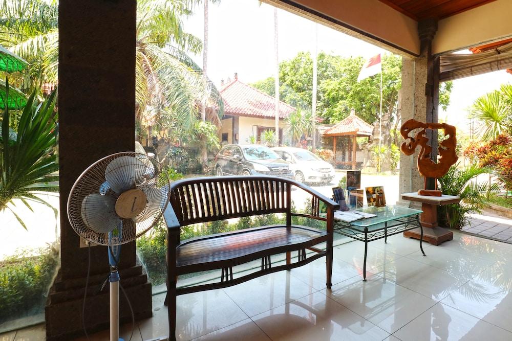 Puri Yuma Hotel Denpasar Exterior foto