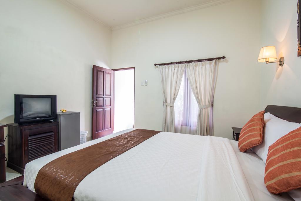Puri Yuma Hotel Denpasar Exterior foto