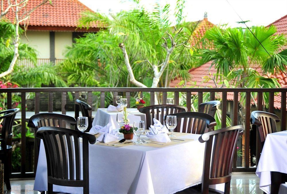 Puri Yuma Hotel Denpasar Exterior foto