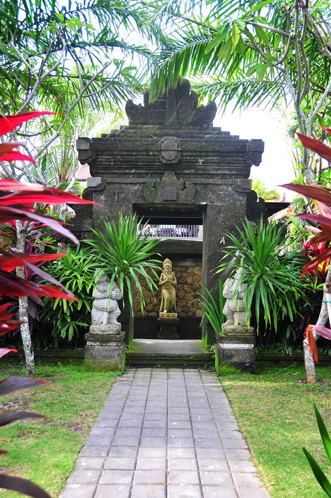 Puri Yuma Hotel Denpasar Exterior foto